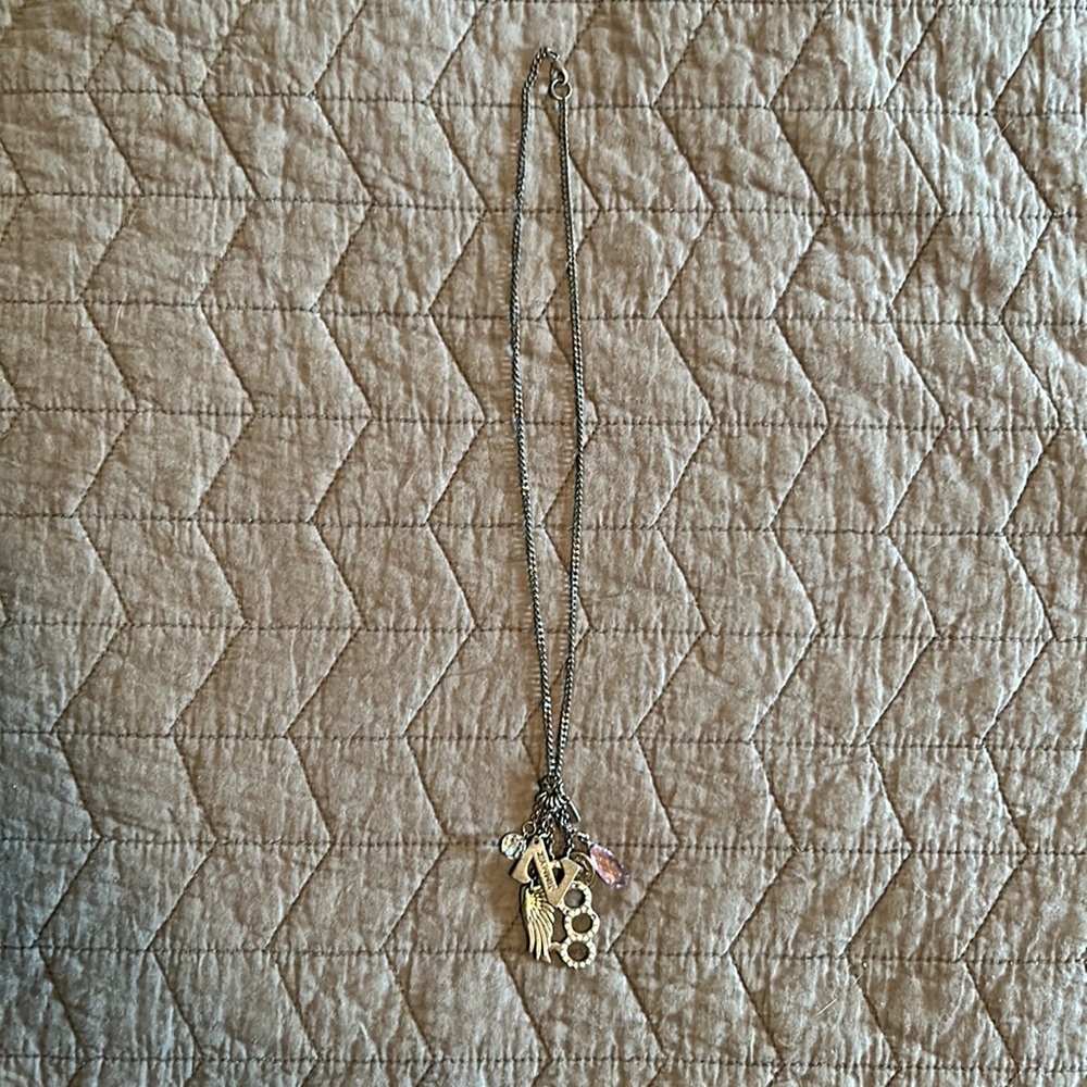 Necklaces - Picture 7 of 8